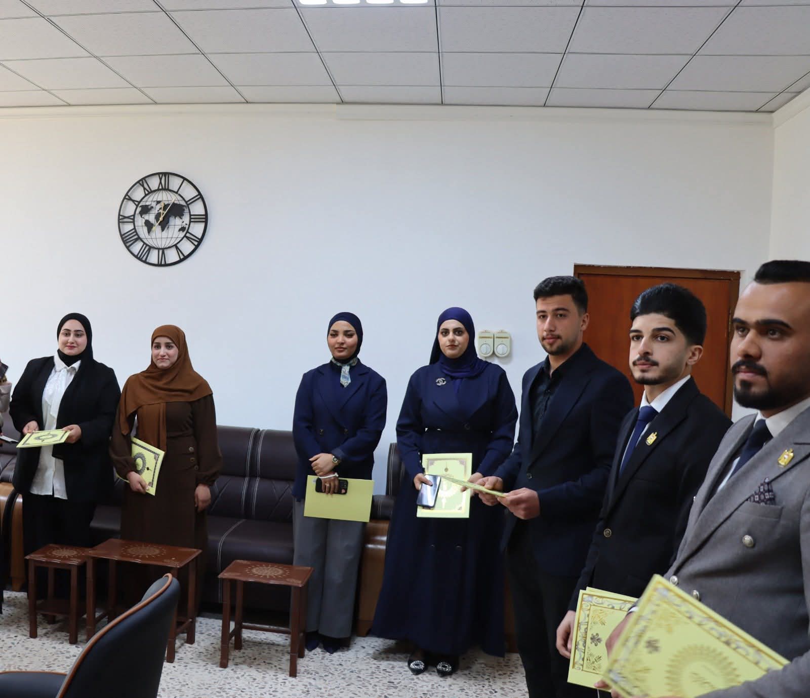 تكريم الطلبة المشاركين في أسبوع الريادة