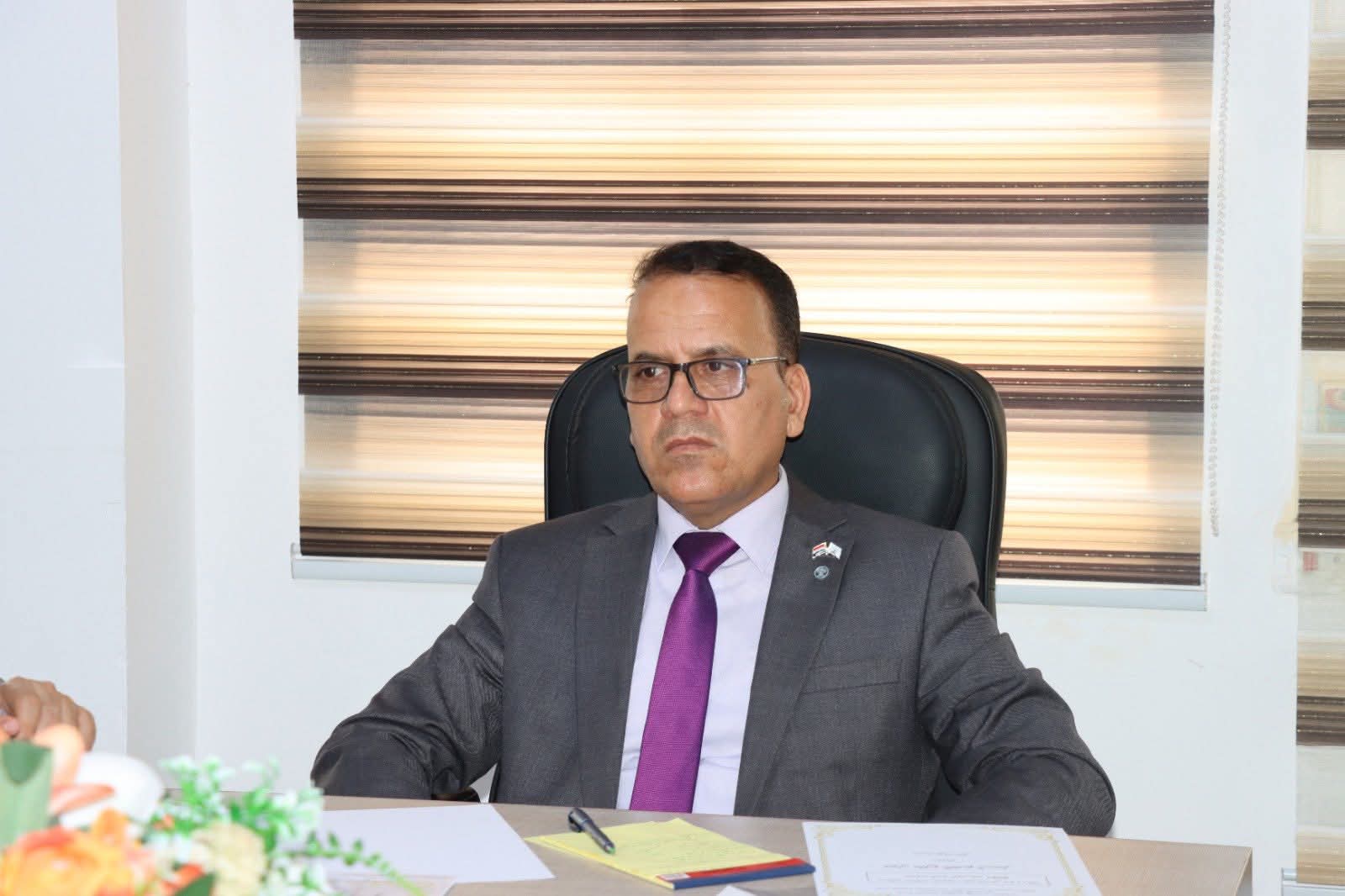 مناقشة مواضيع السمنر لطلبة الدراسات العليا