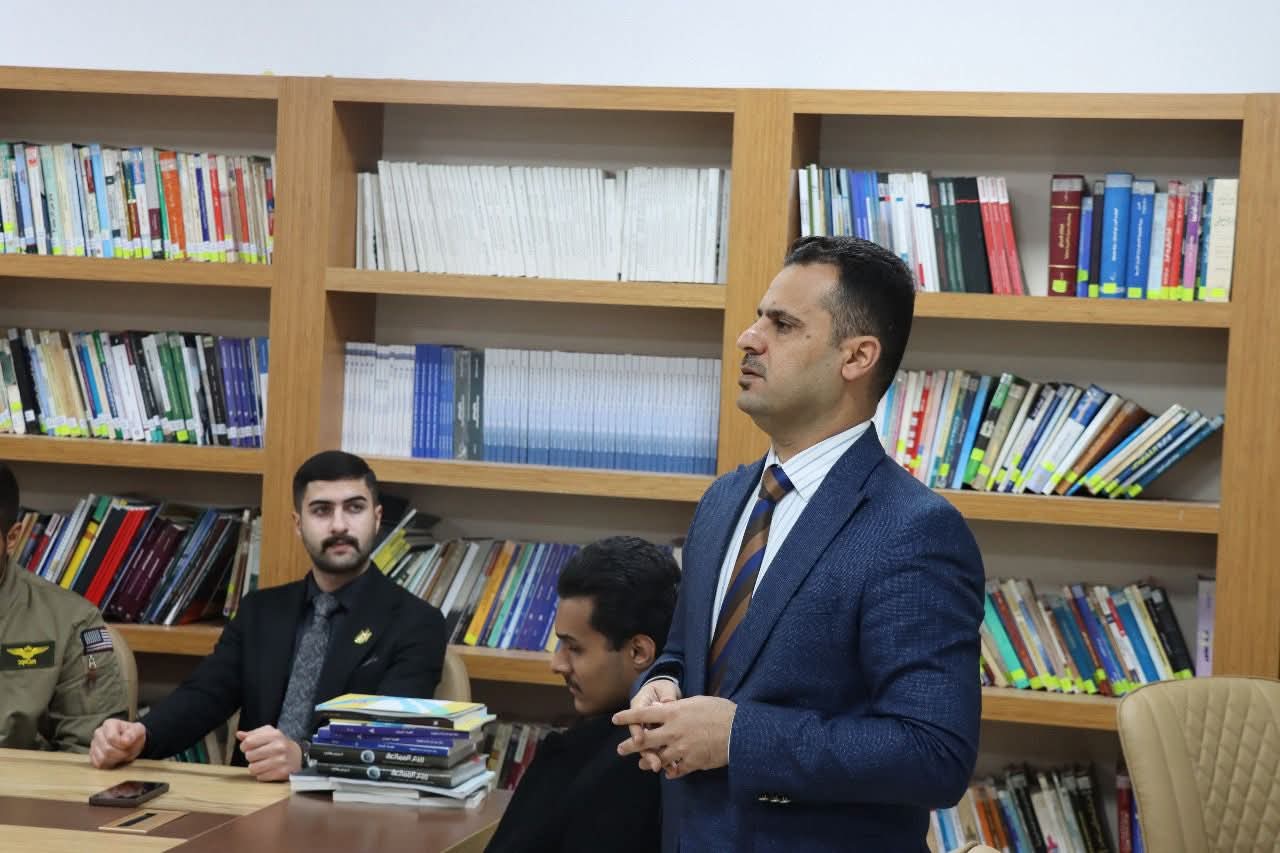 زيارة ميدانية إلى مكتبة الكلية